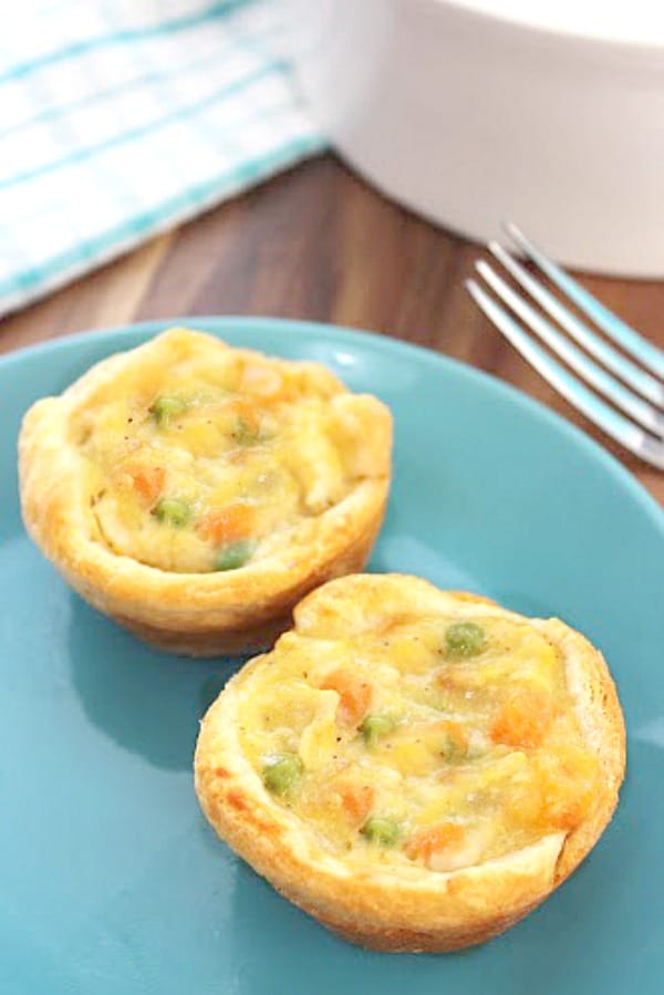 Mini Chicken Pot Pies recipe - CentsLess Meals