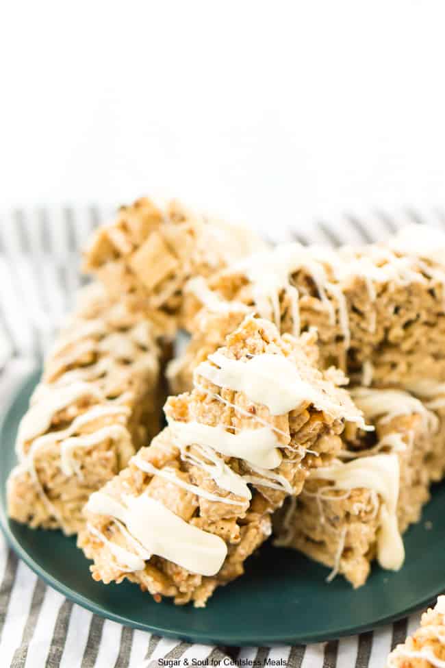 Brown butter pecan cereal bars on a green plate