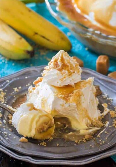 Salted Caramel Banana Cream Pie is a delicious no bake pie, that is luxuriously creamy and filled with banana flavor combined with salted caramel.