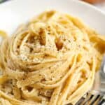 Cacio e Pepe twirled on a plate