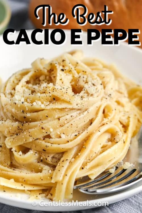 Cacio e Pepe on a white plate with writing