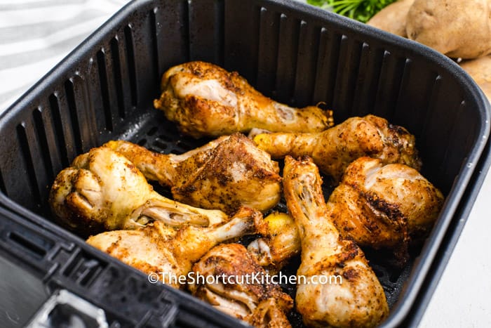 Air Fryer Drumsticks cooked in the air fryer