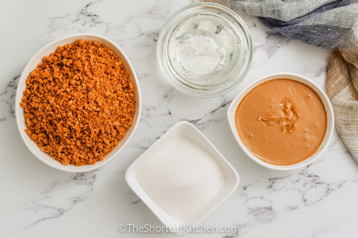 Ingredients to make Peanut Butter Breakfast Bars