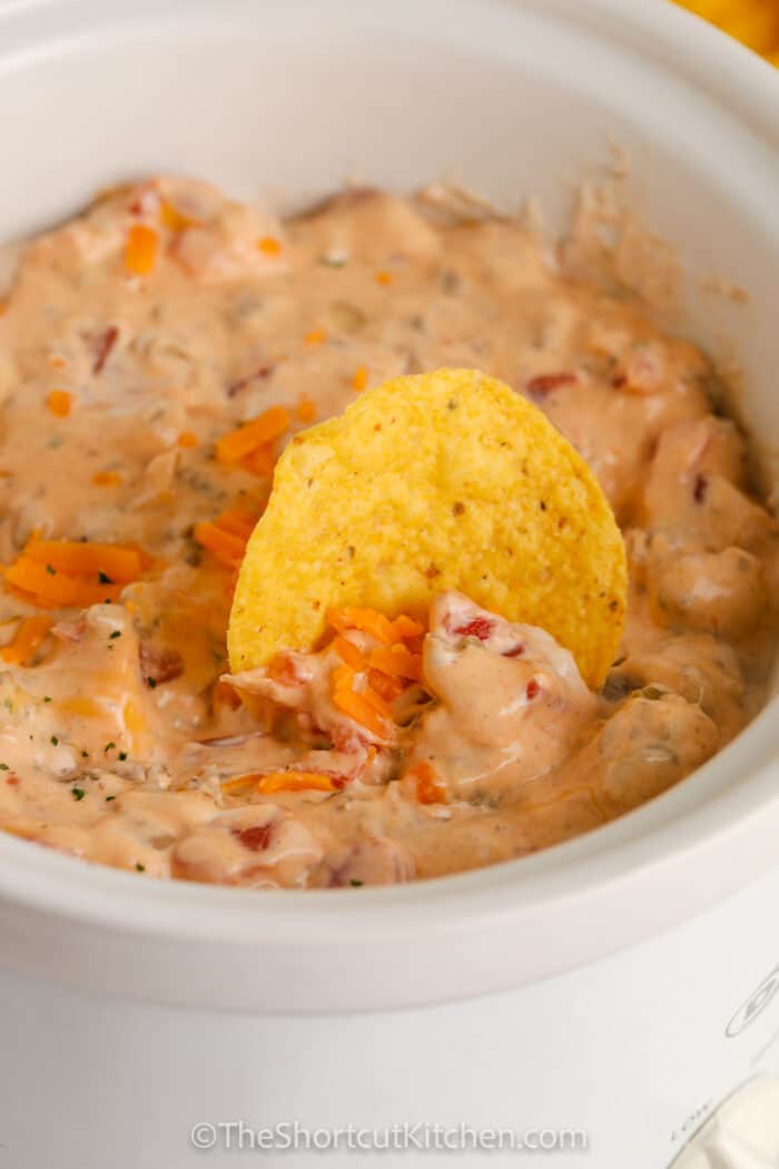Creamy Spicy amp Irresistible: Rotel Dip Sensation