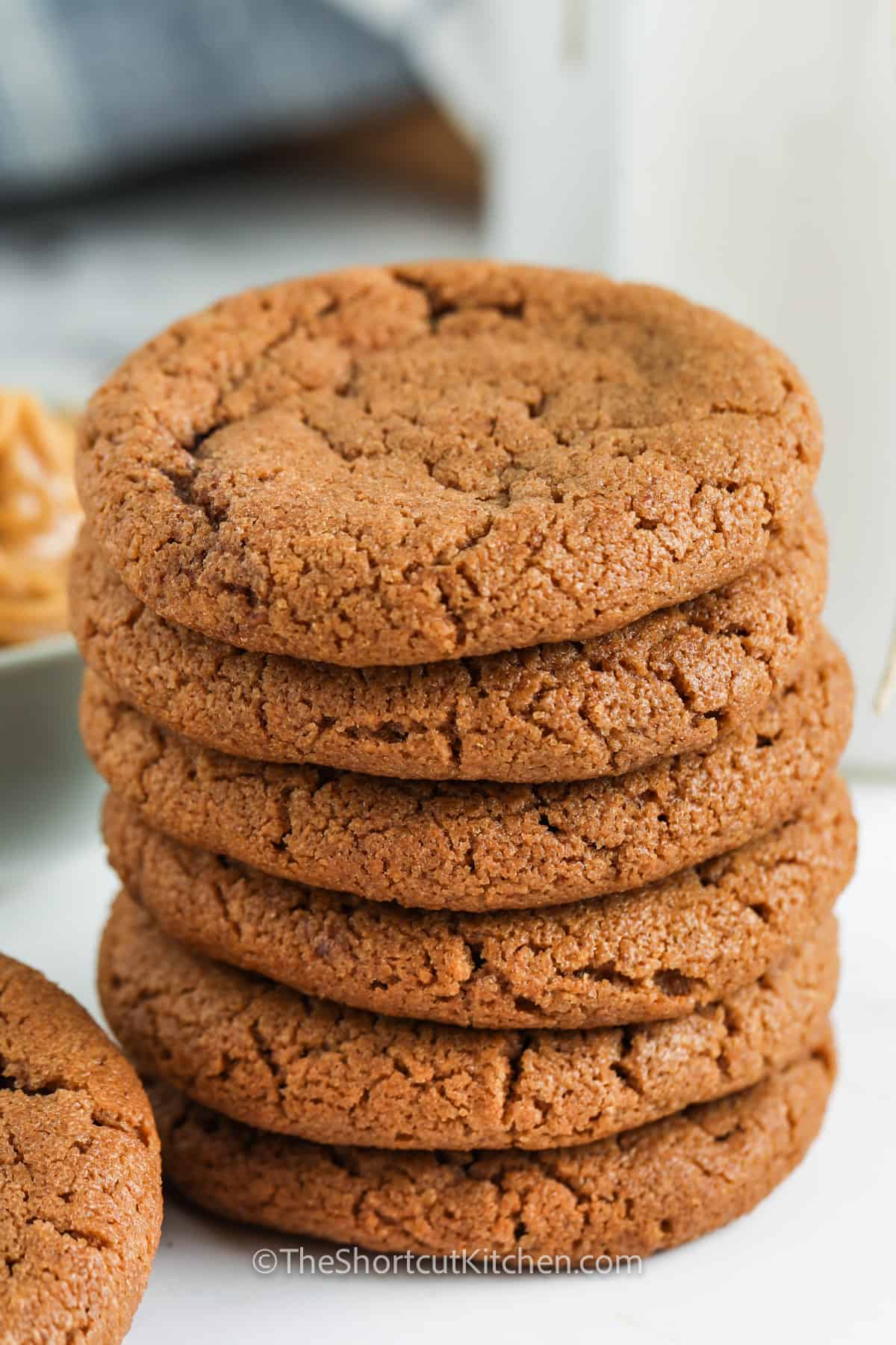 pile of Easy Chocolate Peanut Butter Cookies