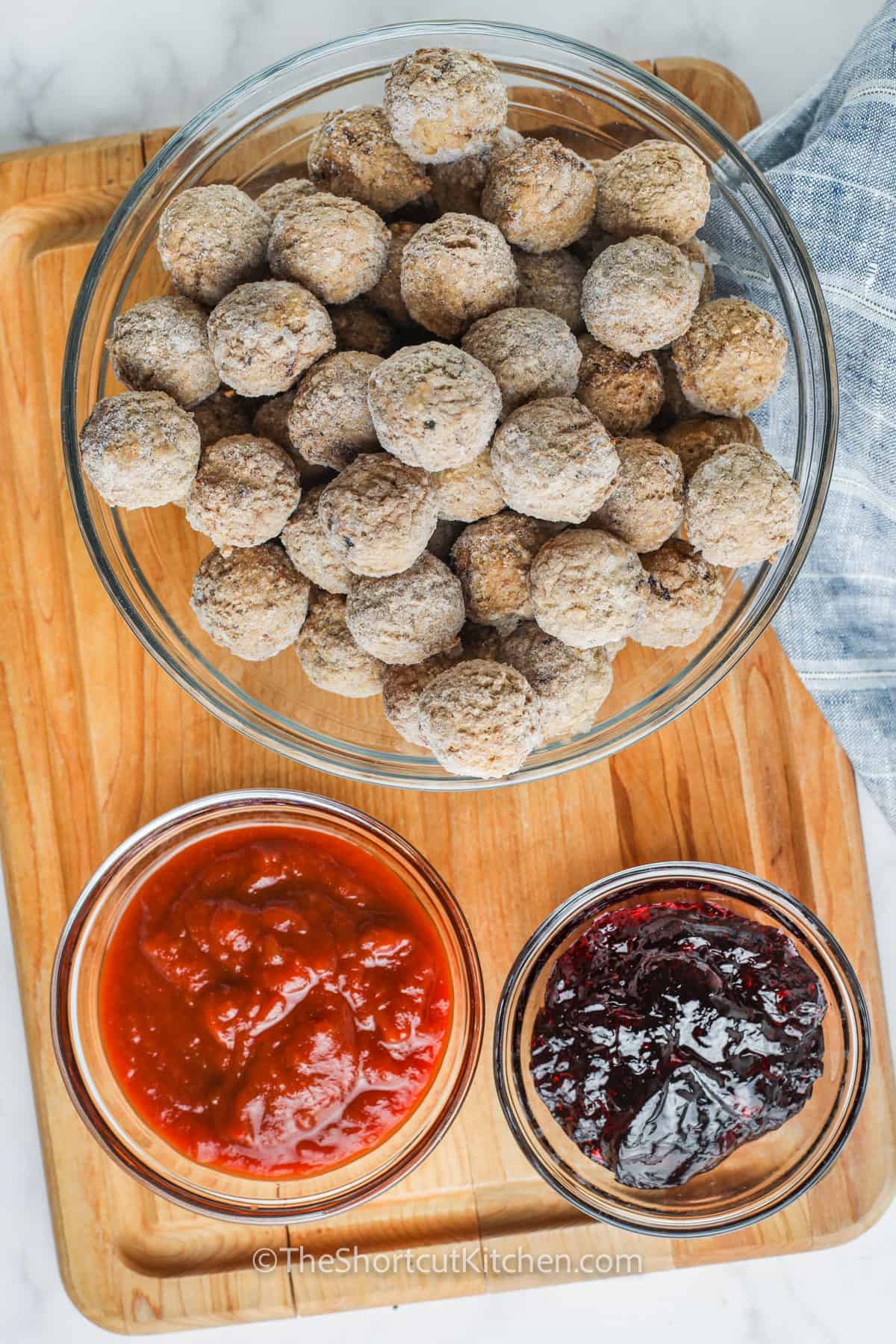 ingredients to make Crock Pot Jelly Meatballs