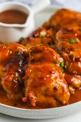 close up of Apricot Chicken on a plate with sauce