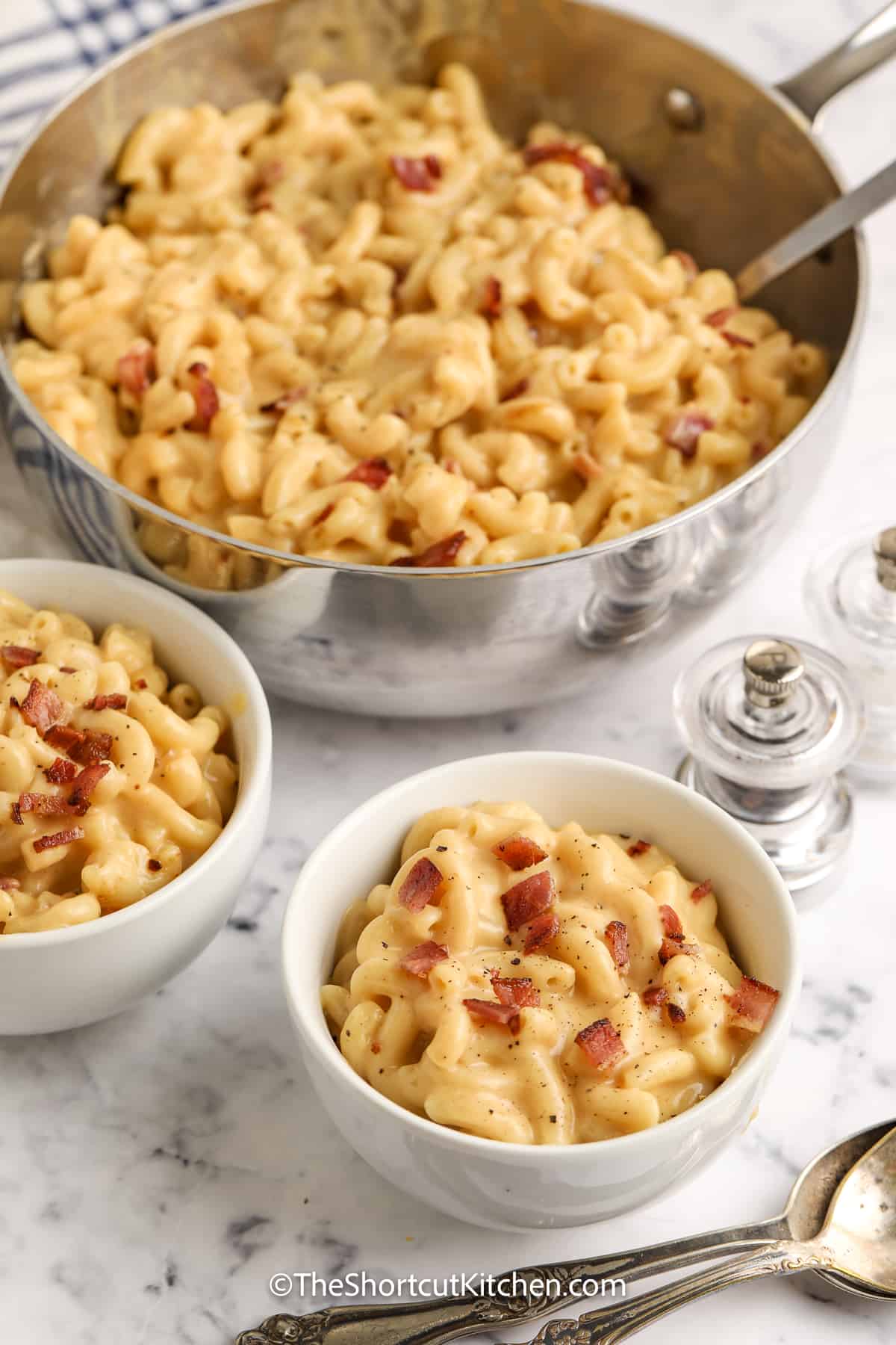 beer mac and cheese in a pot and bowls