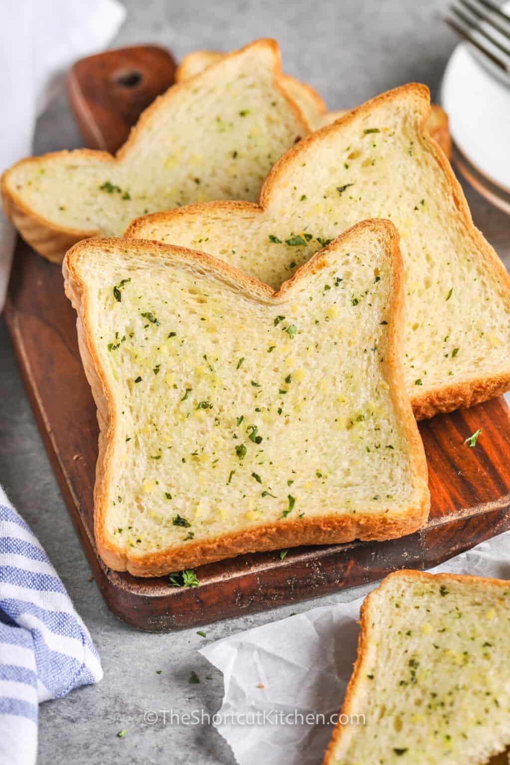 Texas Toast Garlic Bread (Quick And Easy!) The Shortcut Kitchen