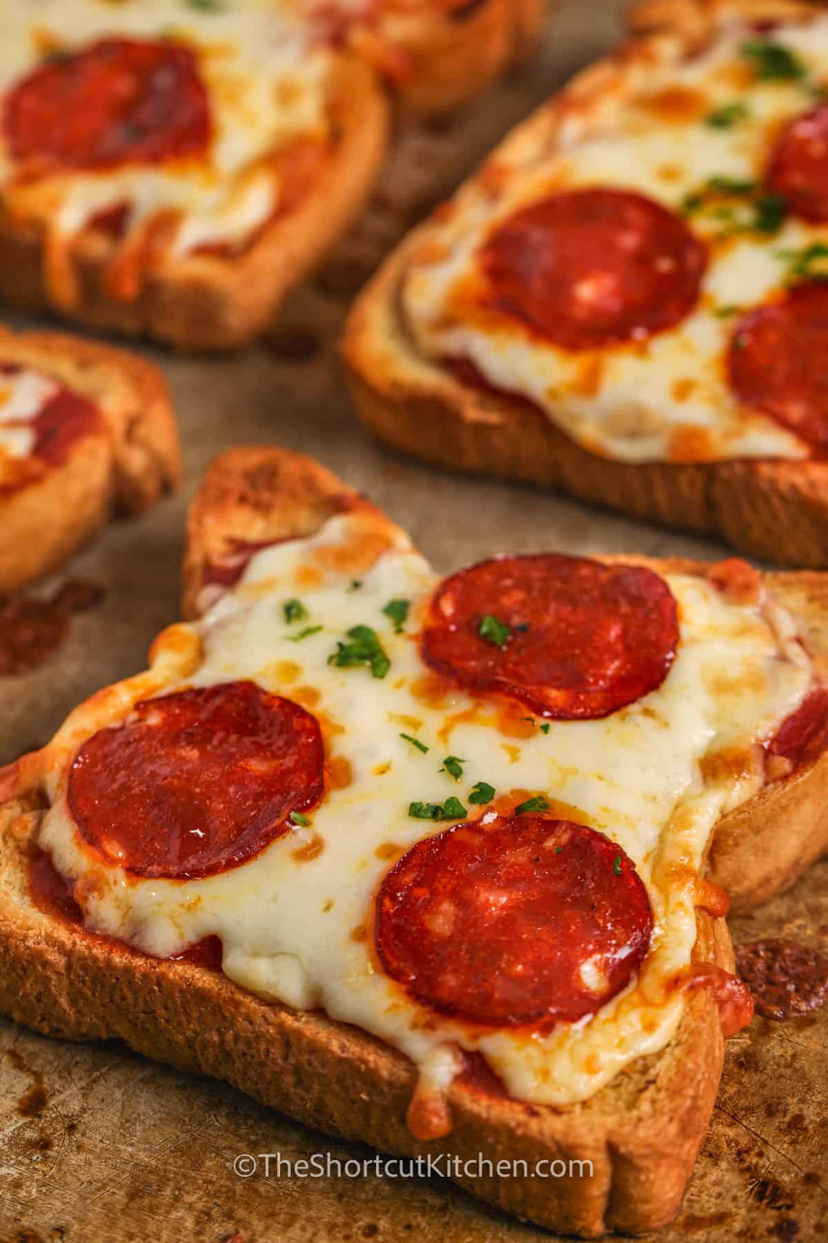 close up of Texas Toast Pizza