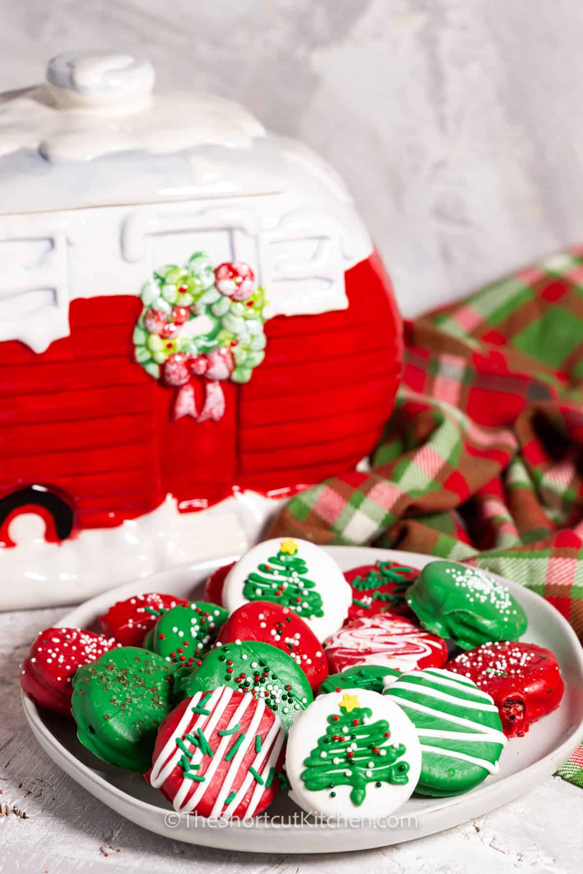 plated Christmas Dipped Oreos with ornaments