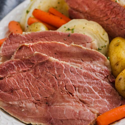 Crock Pot Corned Beef and Cabbage with potatoes and carrots