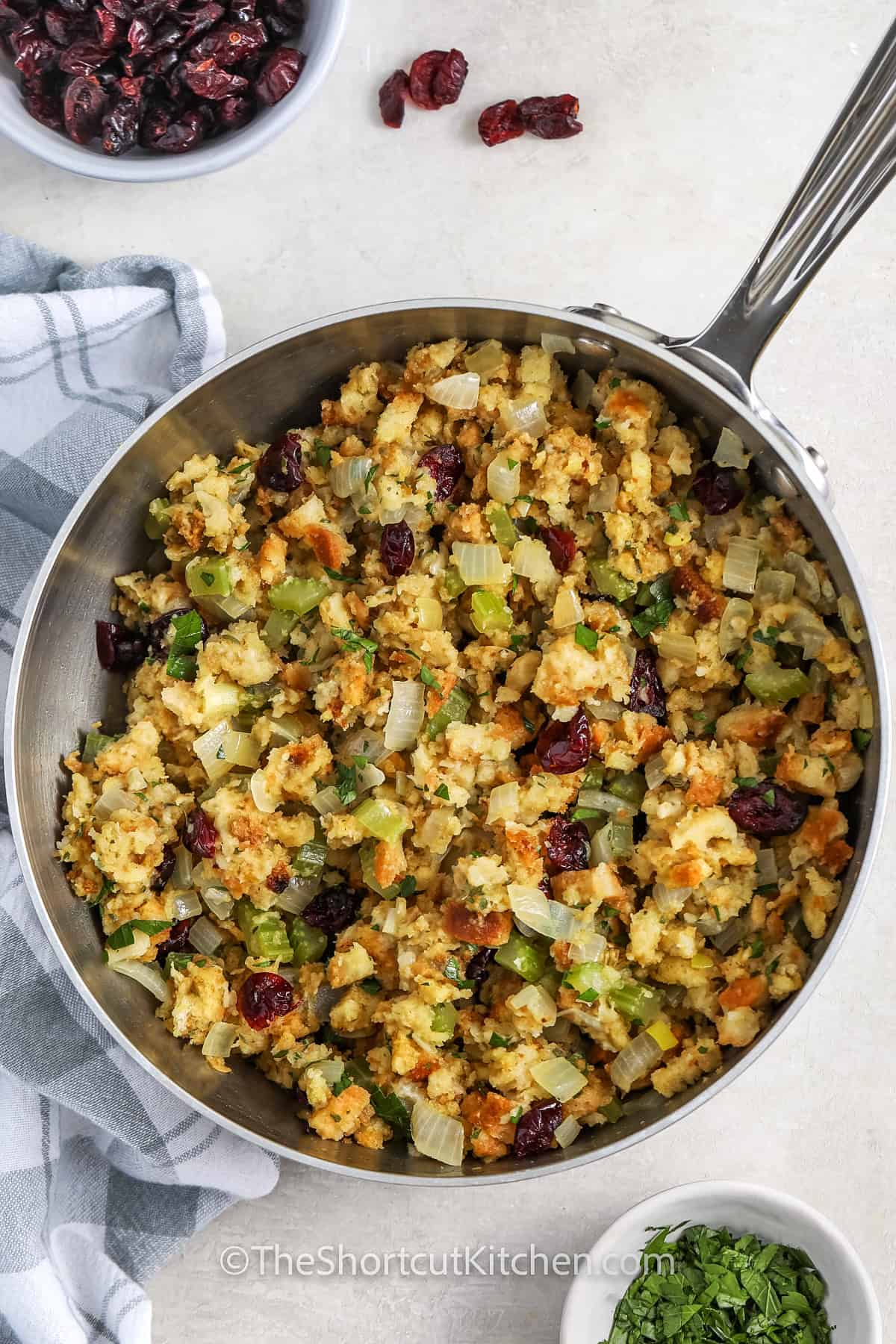 thanksgiving stuffing cooking in a pan