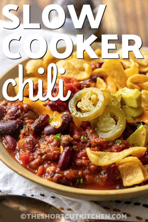 bowl of Easy Slow Cooker Chili with a title
