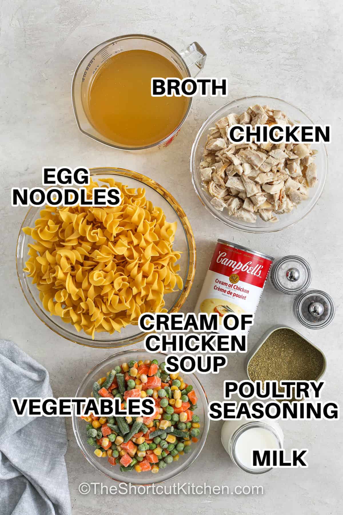 broth , chicken , egg noodles , cream of chicken soup , vegetables , poultry seasoning , milk with labels to make Chicken Pot Pie Pasta