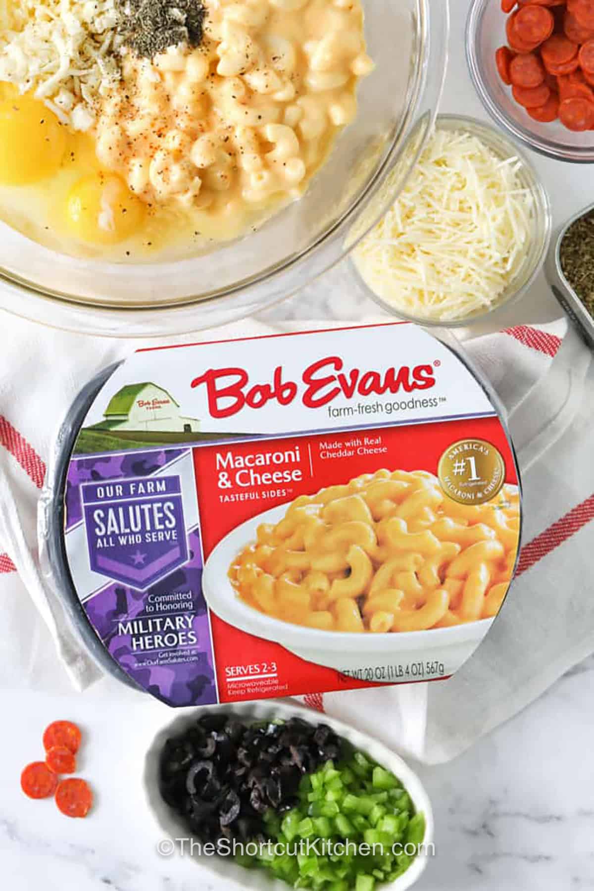 ingredients to make Mac and Cheese Pizza Bites