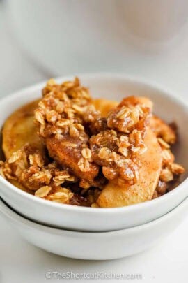 bowl of Crock Pot Apple Crisp
